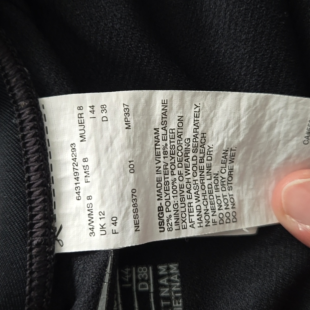 Nike Black One-Piece Swimsuit - Picture 4 of 4